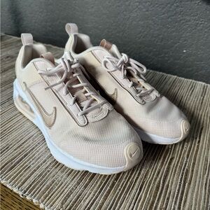 Nike Air Max INTRLK 75 Women's Running Shoe